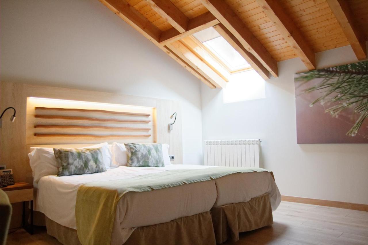 Hotel Rural Las Montanas De Pumar Besullo Eksteriør billede