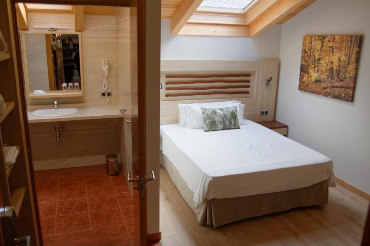 Hotel Rural Las Montanas De Pumar Besullo Eksteriør billede