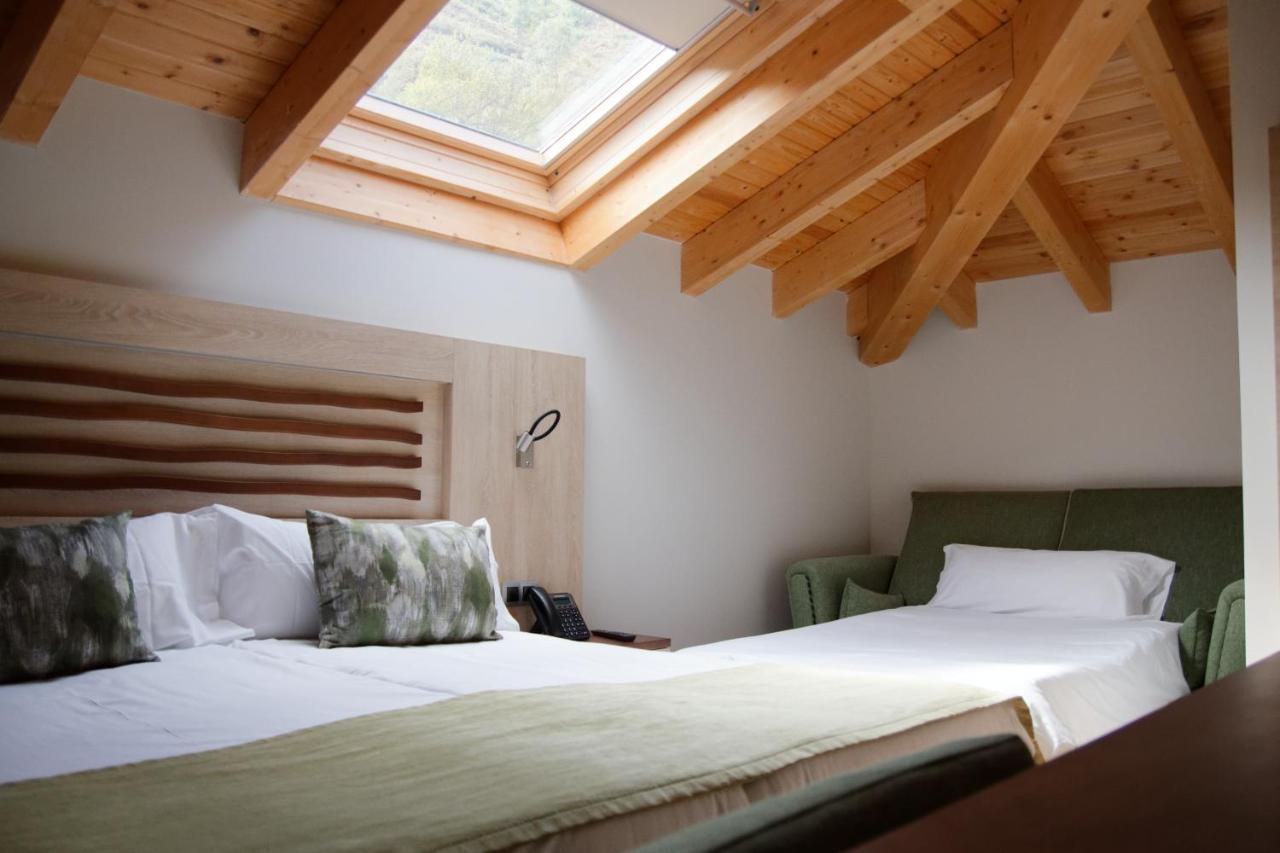 Hotel Rural Las Montanas De Pumar Besullo Eksteriør billede