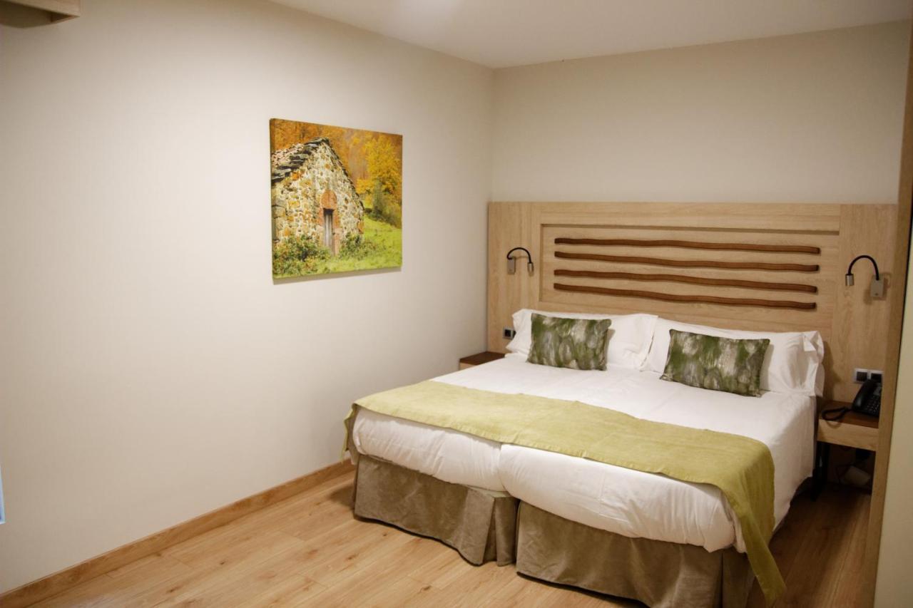 Hotel Rural Las Montanas De Pumar Besullo Eksteriør billede