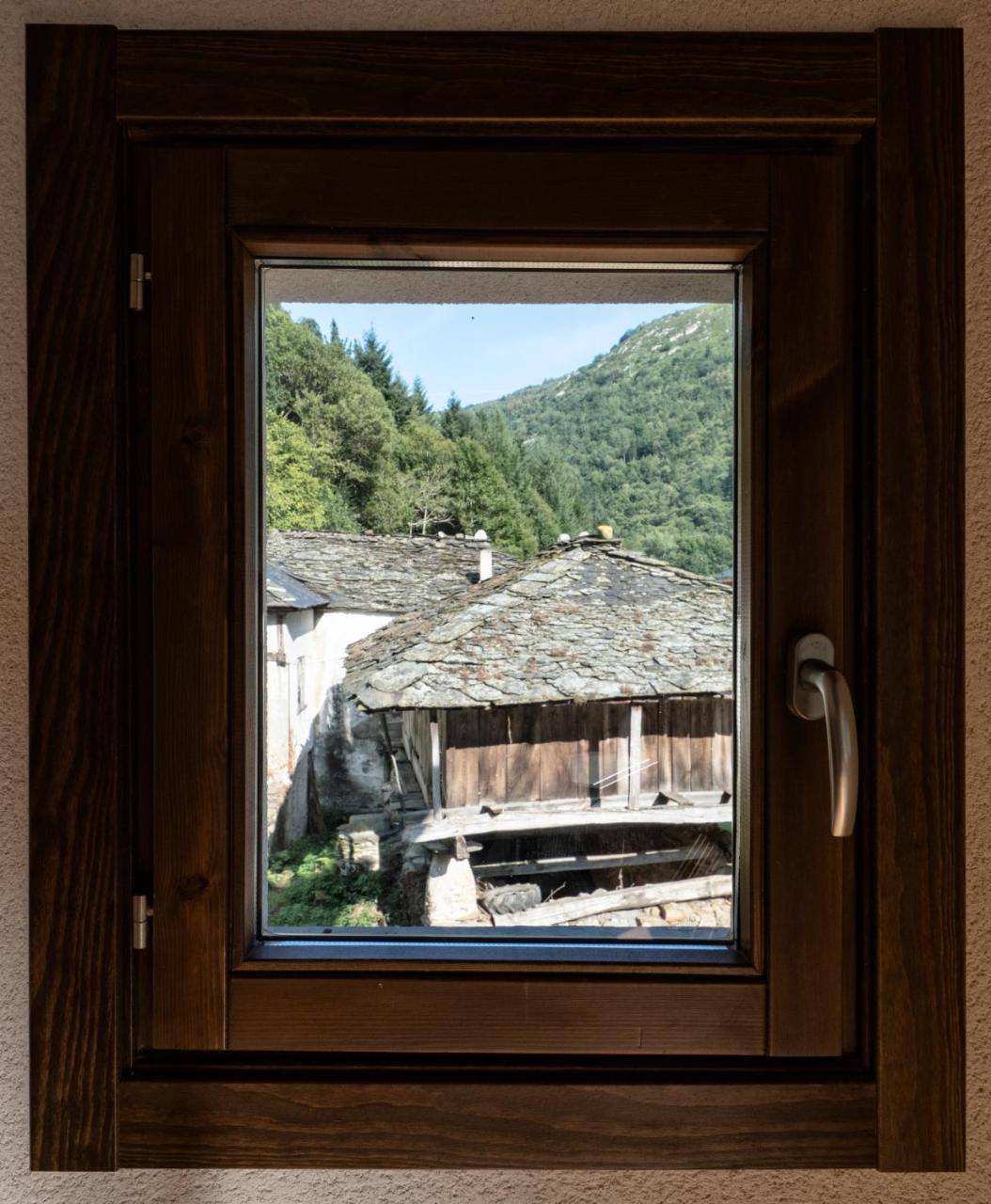 Hotel Rural Las Montanas De Pumar Besullo Eksteriør billede