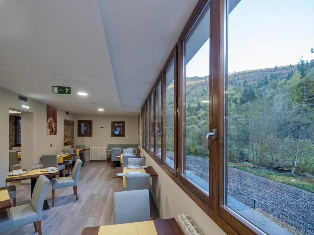 Hotel Rural Las Montanas De Pumar Besullo Eksteriør billede